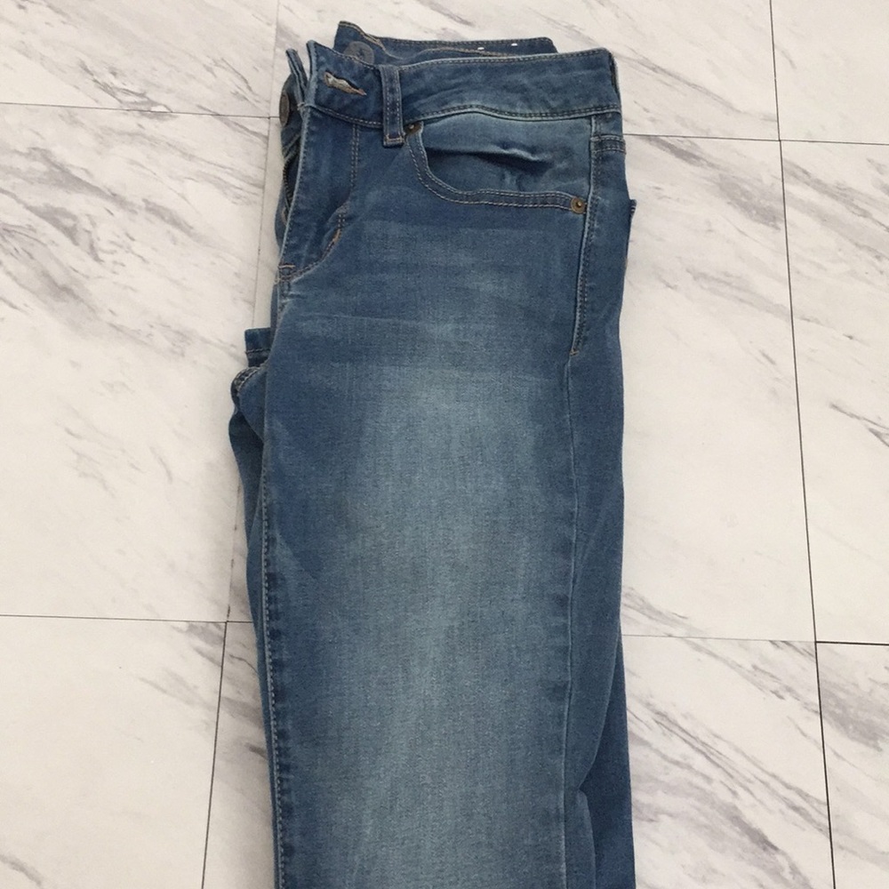 Low rise jeans